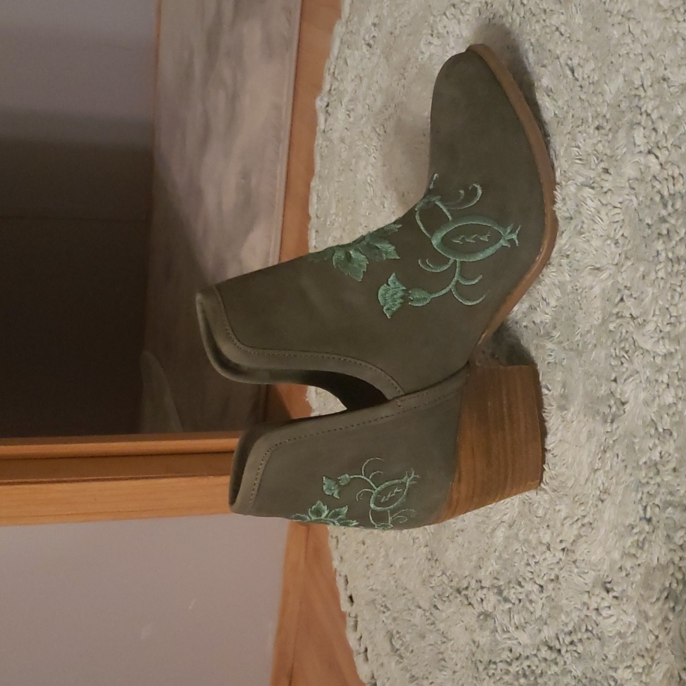Musse and Cloud   Boots